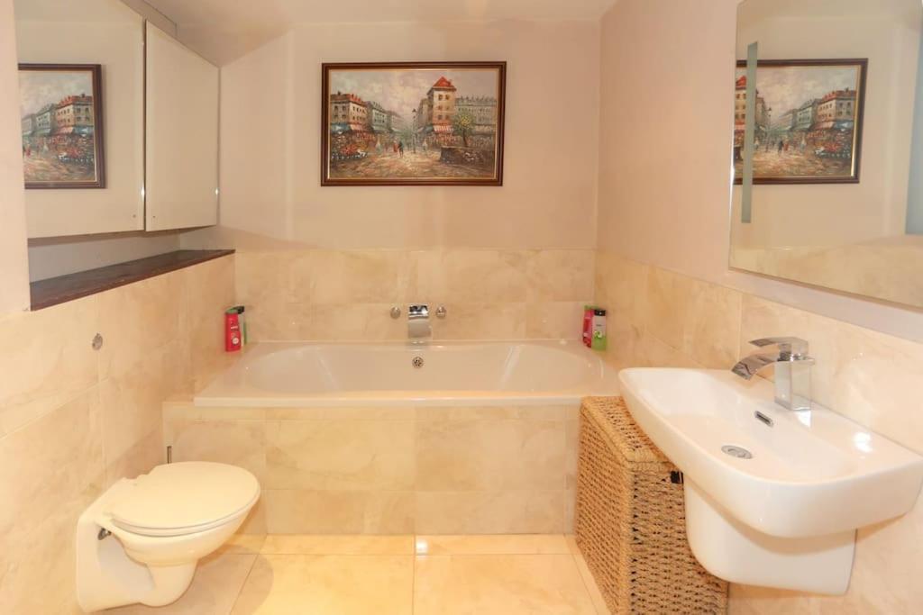 Green Park Central Bath Bagian luar foto